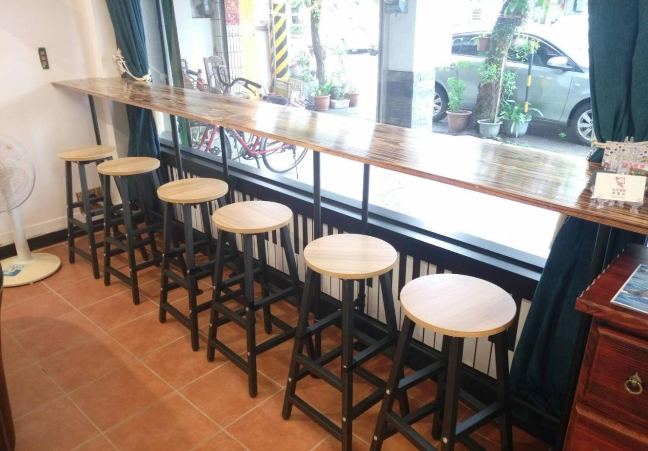小小鋼琴家民宿&近夜市文創美食街 Hualien Extérieur photo
